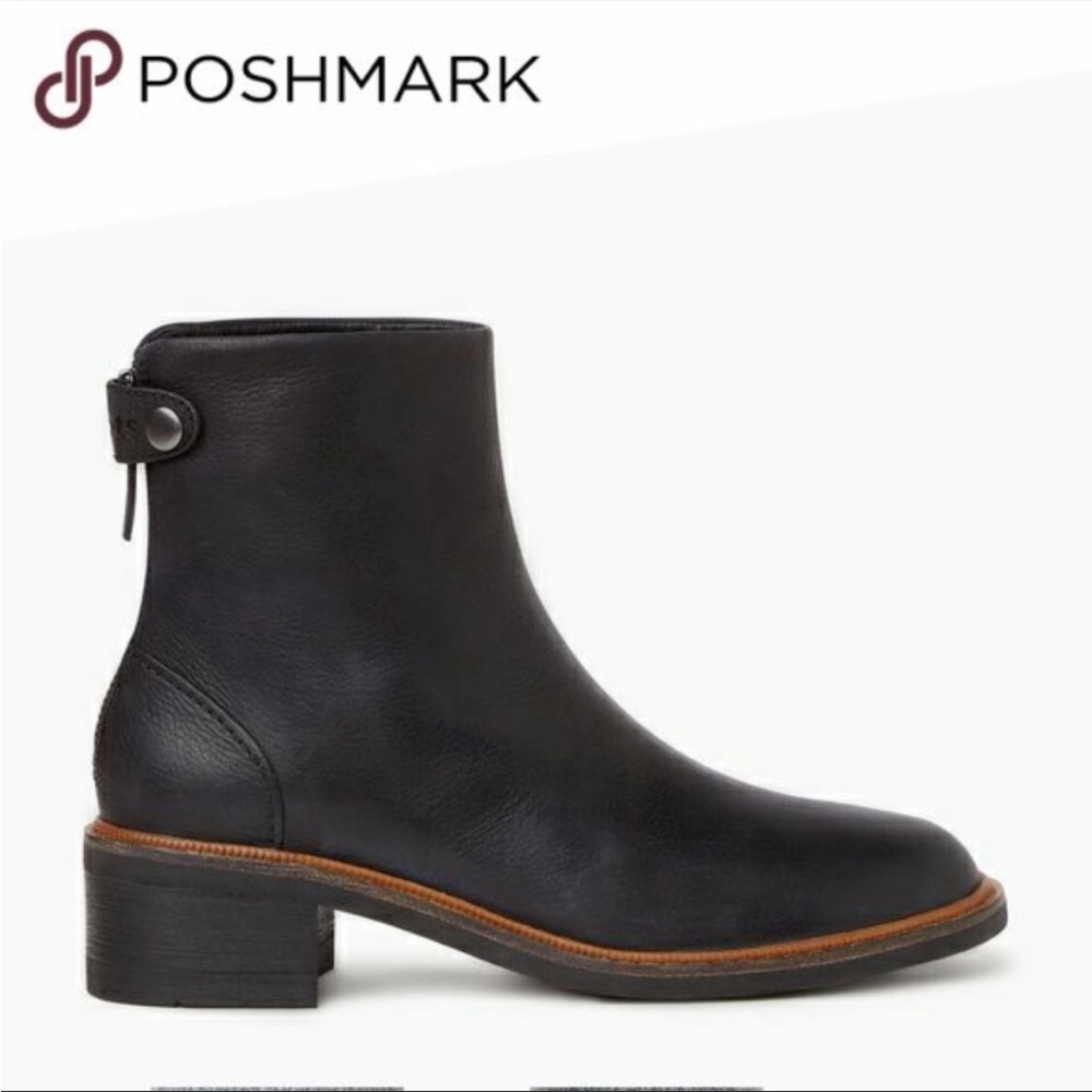 Women’s Roots hillhurst boots.